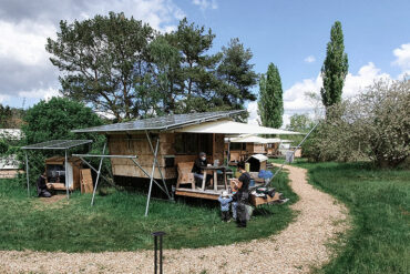 Solardach auf destinature Hütte